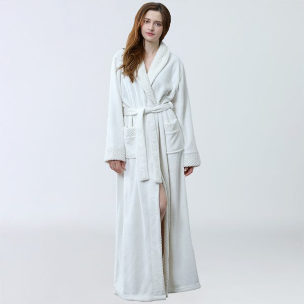 The Same Pajamas Winter Pajamas Thickened And Lengthened Bathrobe LOGO Flannel Bathrobe - Image 7